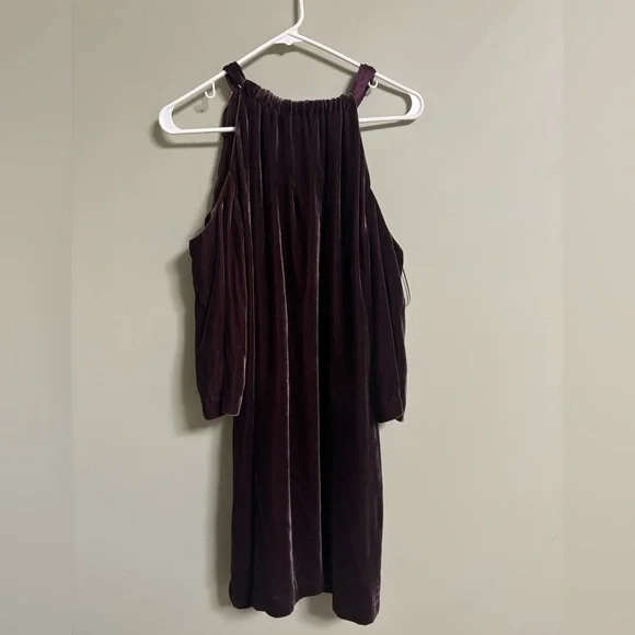 Trina Turk Burgandy Wine Silk Velvet Cold Shoulder Cocktail Shift Dress Size 6 - Picture 2 of 8